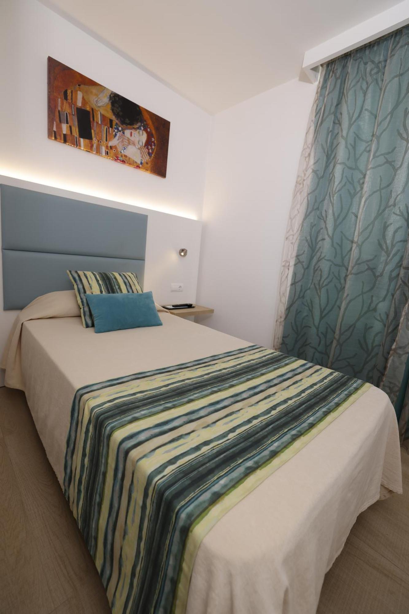 Marvell Club Hotel & Apartments Sant Antoni de Portmany Zewnętrze zdjęcie